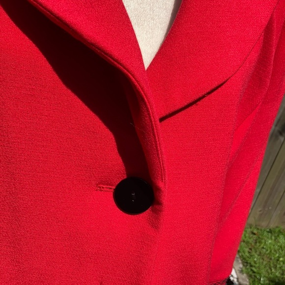 HEAVY Elegant Coat - Picture 10 of 14